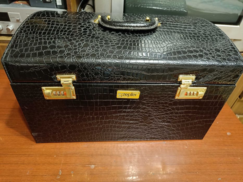 Столовые принадлежности из нержавеющей стали