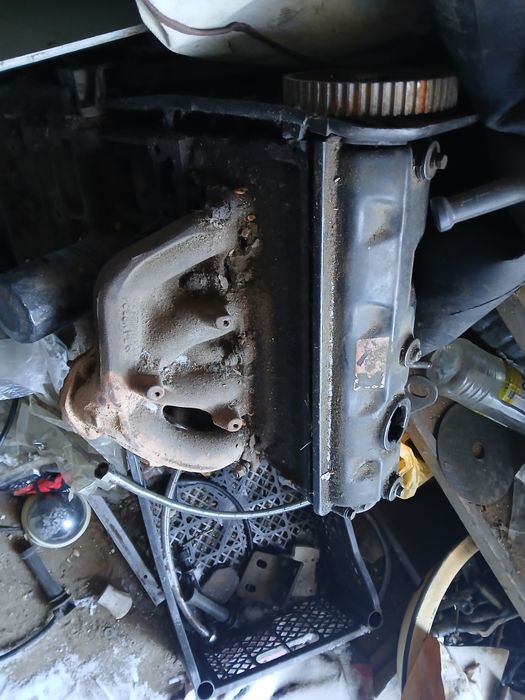 Продам двигатель на запчасти