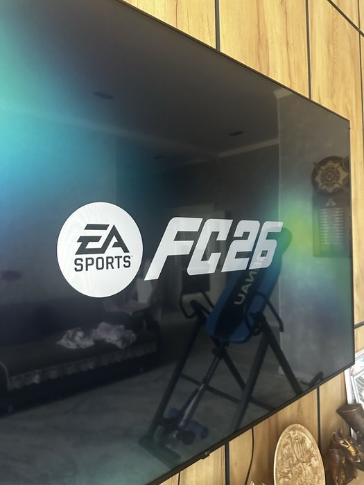 Продам приставку PS4