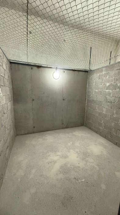 Продаю кладовое помещение 8,7 кв. М