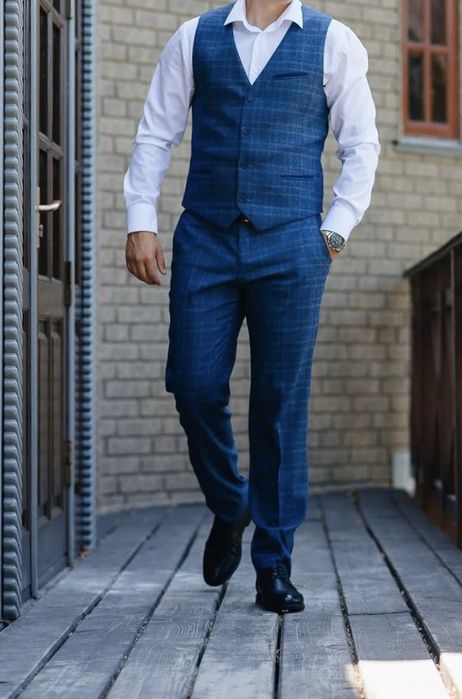 Мужской костюм