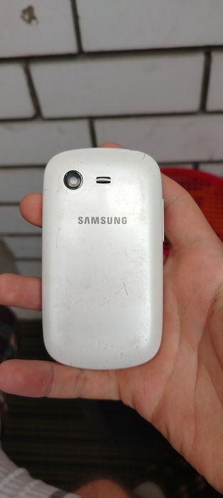 Продам телефон самсунг