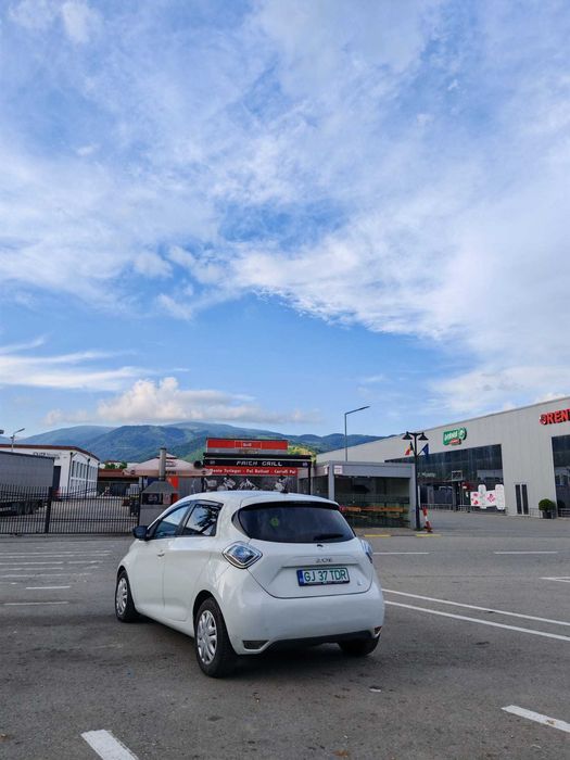 DE VANZARE: Renault Zoe Electric