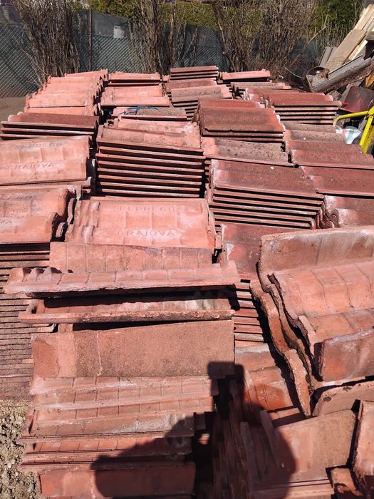 Vand tigla casa stare buna