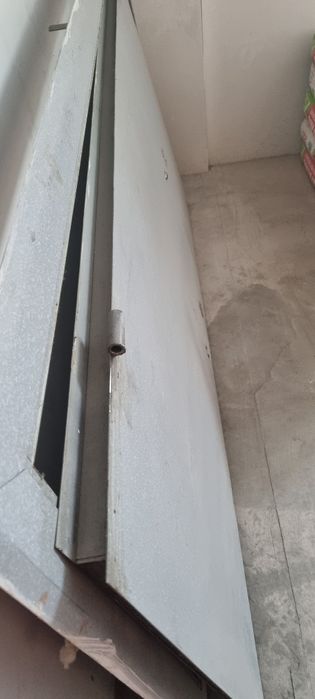 Продам дверь металлическую