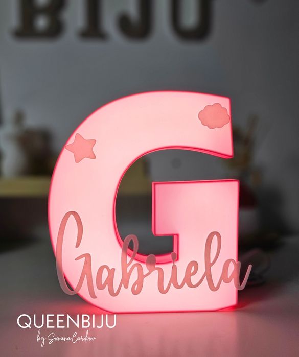 Personajul preferat, acum și pe noptiera copilului tău!