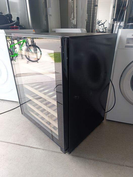 Нова!!!  Хладилна Витрина FRILEC за вино 44 бутилки