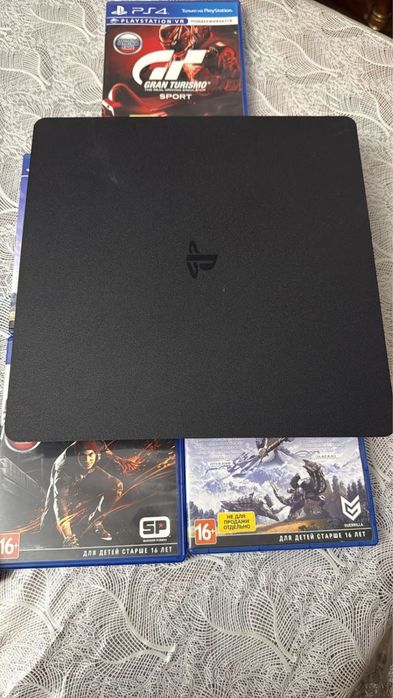 Продам сони Пластейшен 4