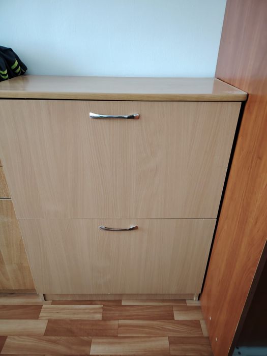 Продам обувницу 10 000 тенге