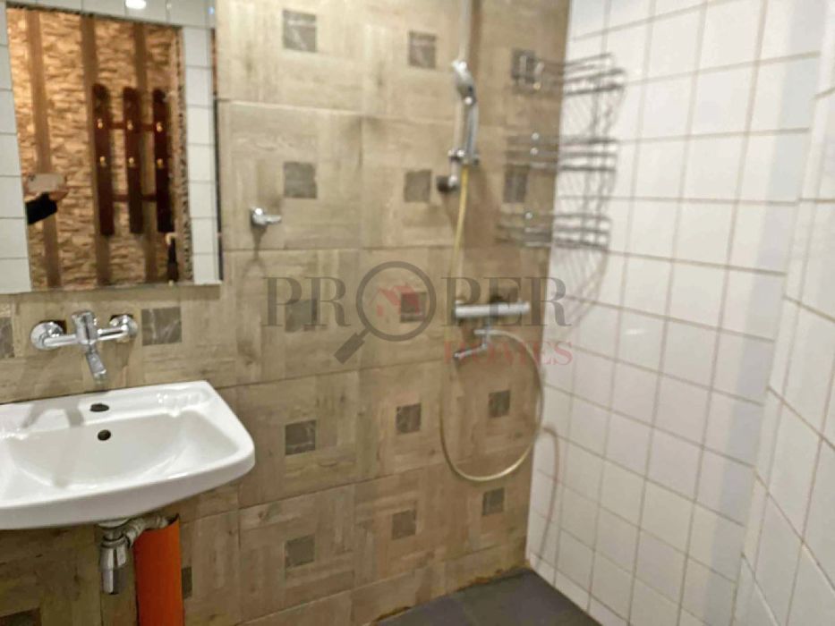 Дава се под наем Тристаен апартамент в Велико Търново, Център - 70 кв.м за 360 € - Снимка #15