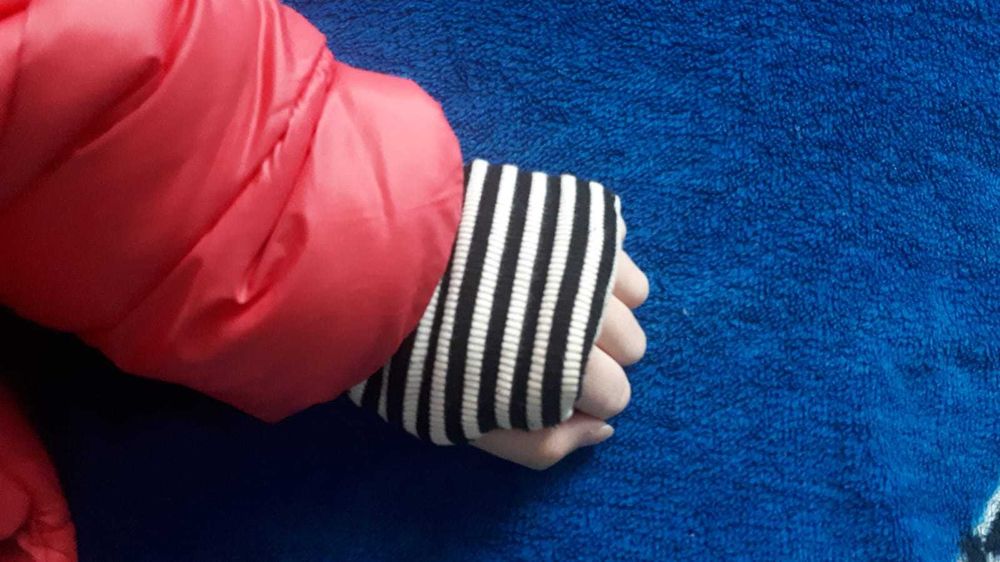 Geaca groasă de iarnă pentru fete plus alta cadou