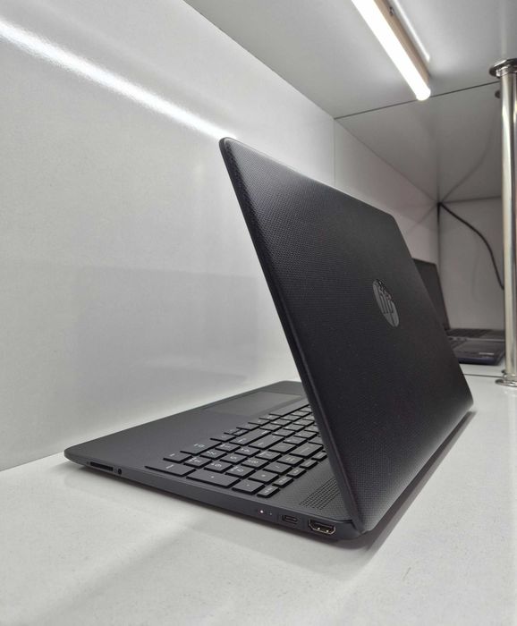 HP Core i3-1215U  4/256gb