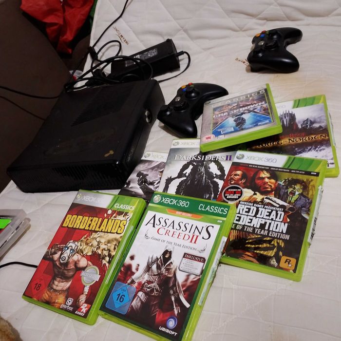 Xbox360 в много добро състояние запазена