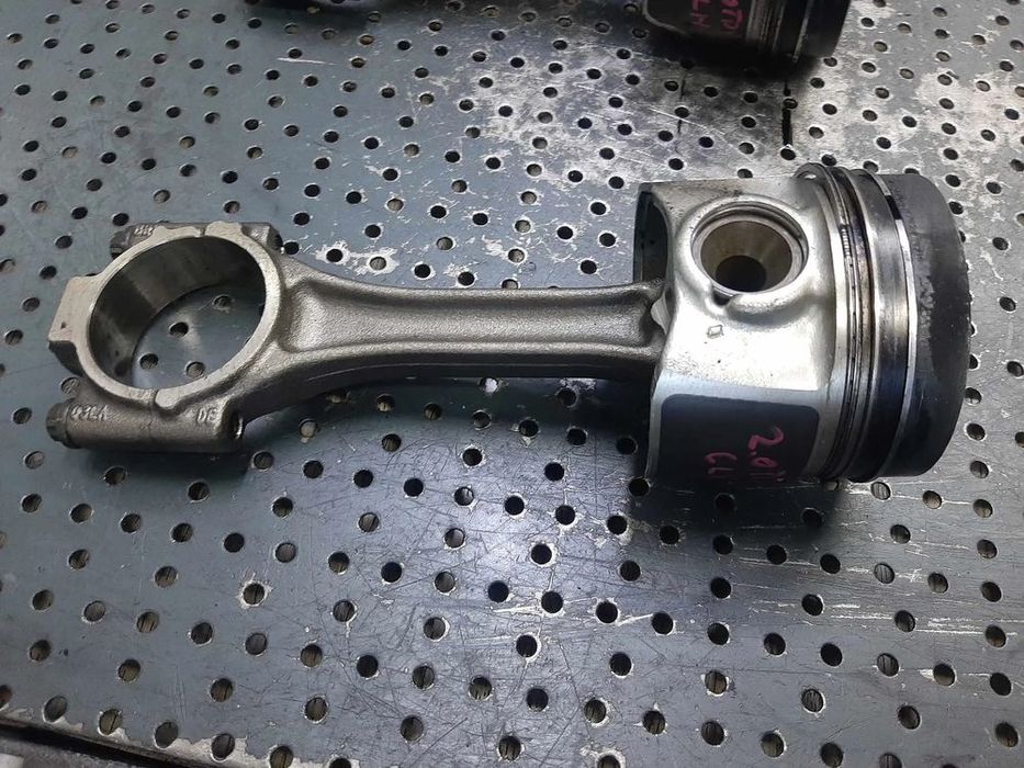 piston cu biela 1.6 tdi clh seat leon  audi a3 8v skoda octavia 3 vw golf 7