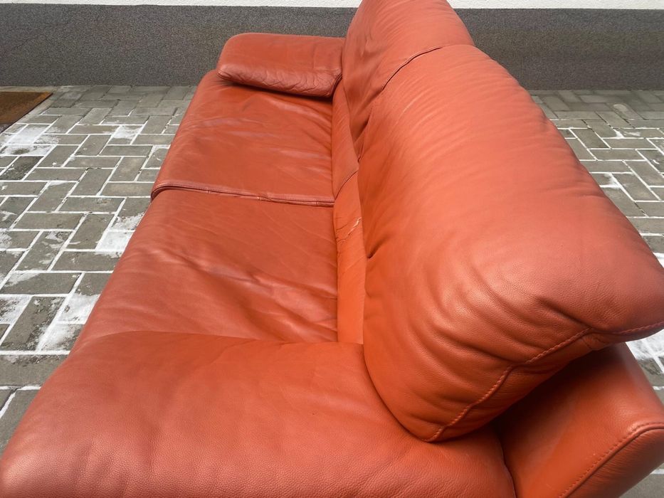 Canapea cărămizie din piele naturală stare foarte bună