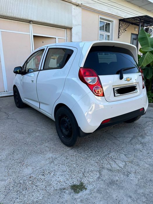 Продам Спарк 2 позиция