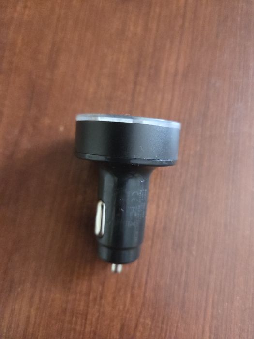 Зарядное устройство для автомобиля.