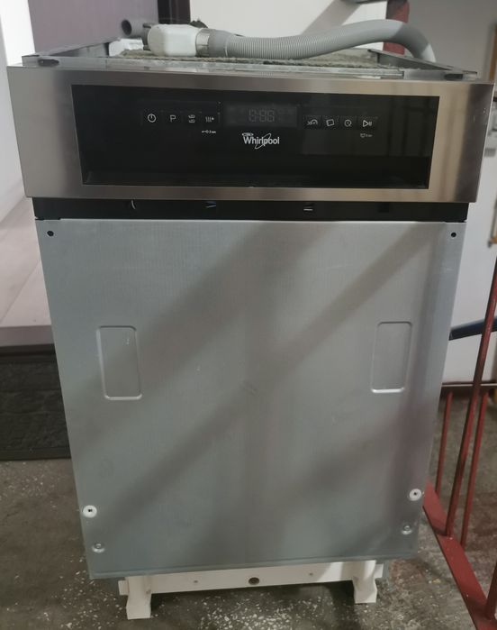 Mașina de spălat vase Wirlphool Defectă