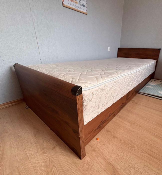 Единични легла 93/207 см