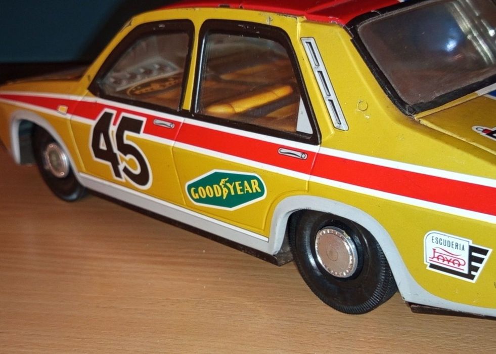 Mașinuță metalică Renault R-12 Jaya,Spania,anii 1970,scară 1/12