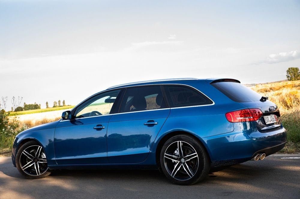 AUDI A4 Avant 2010 — imagine 4