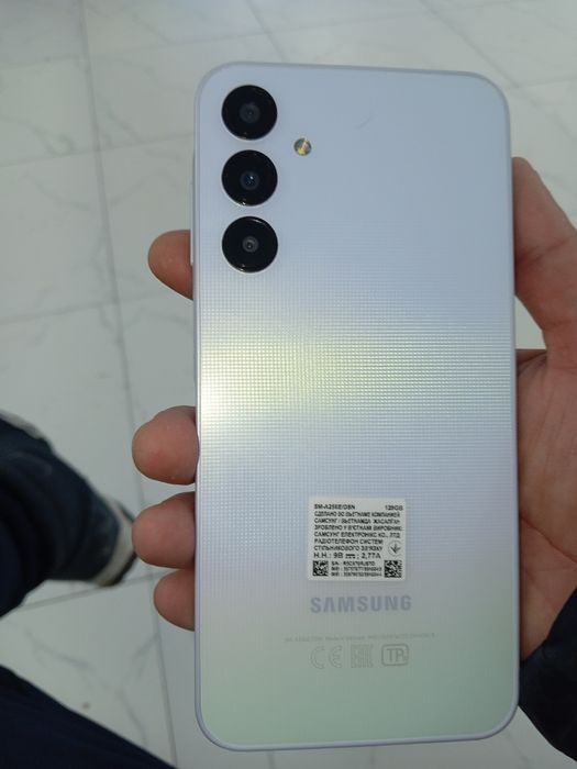 Галакси А 25 5G с коробкой.