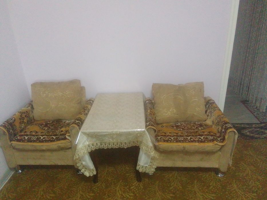 Срочно продам диван книжка +кресла