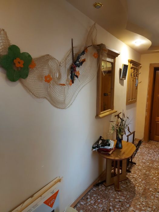 Închiriez apartament decomandat