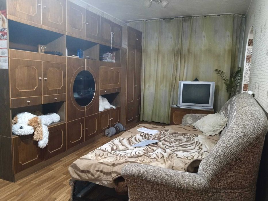 Продам квартиру Абая 72