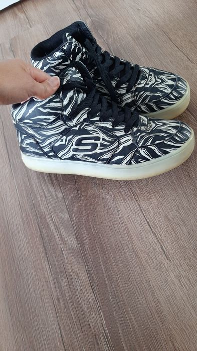 Кроссовки Скечерс