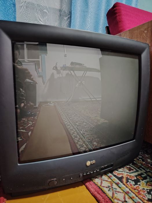 Продам   телевизор