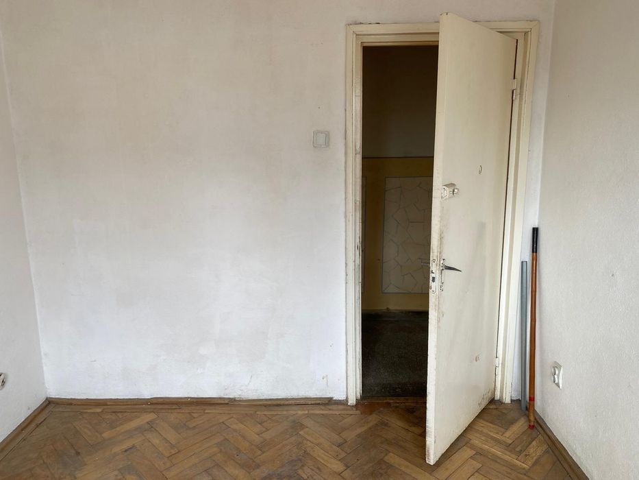 Vând Apartament 3 Camere – 62 mp – Str. Miron Costin, Bacău