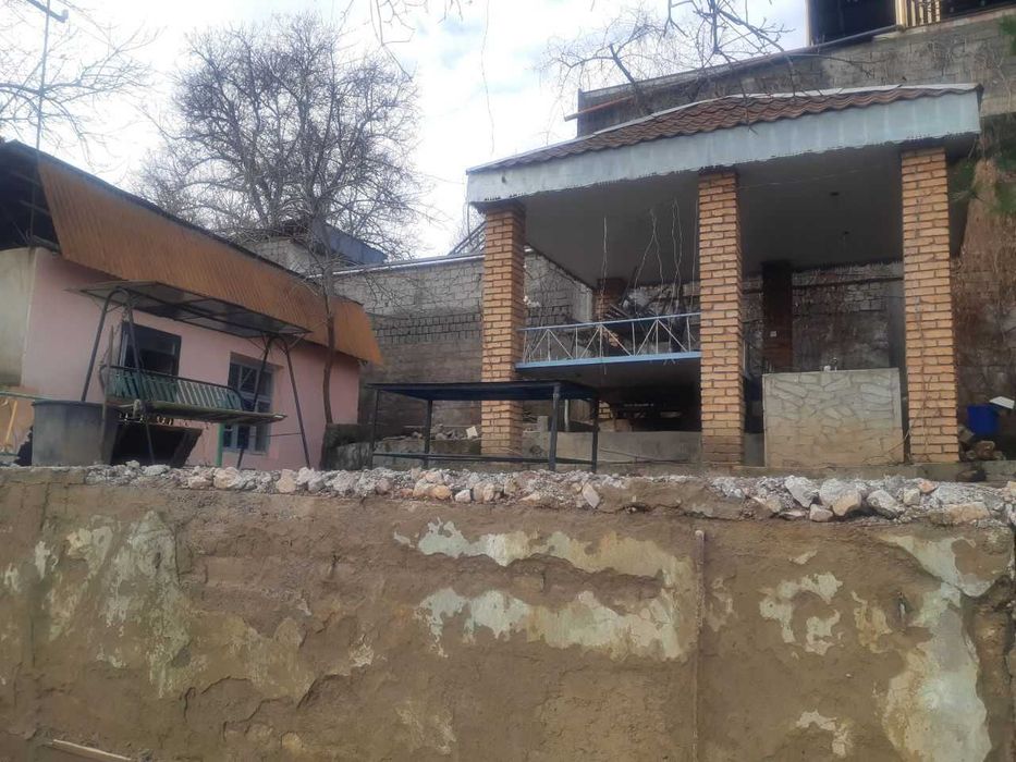 Чарвак Продаётся дача 8 соток