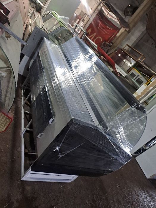 Ветрина халаделник