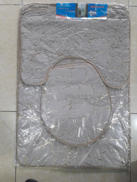 Набор ковриков для ванной комнаты