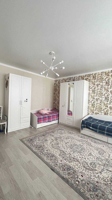 Продам 3 комнатную Батыс 2