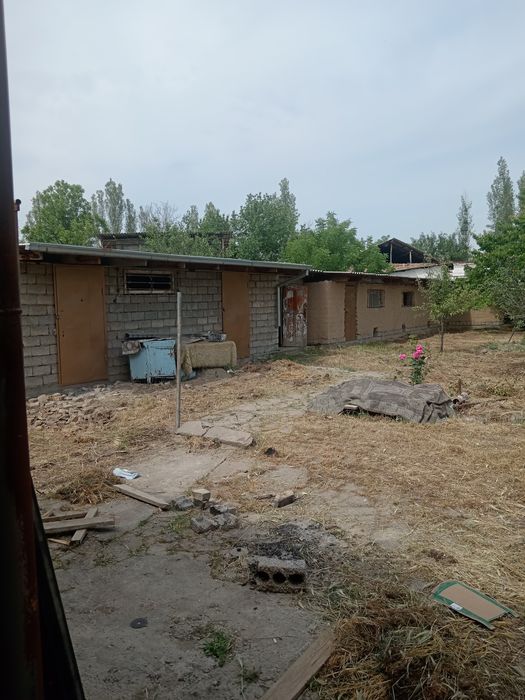 Участок с домом.