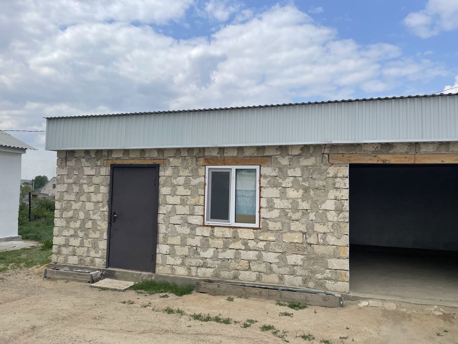 Продам дом , в поселке Акжар 1