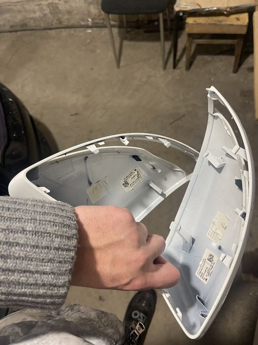 капаци бели огледала W222 w238 w213 W205 w253 c glc s class