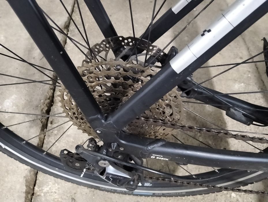 Bicicleta electrica CUBE BOSH