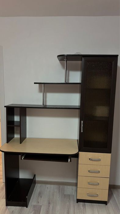 Столик для учебы