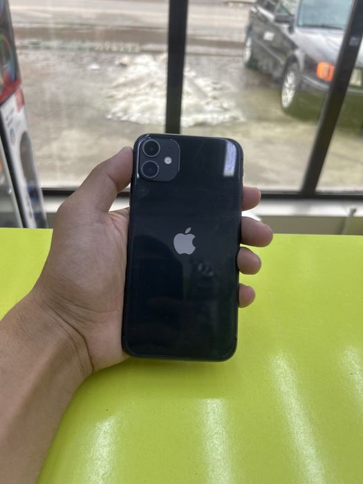 Айфон 11 64г черный свет