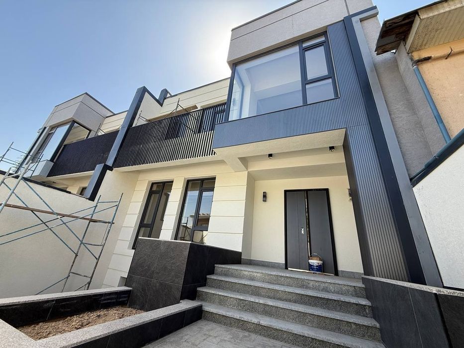 Продается два дома, ориентир: Циалковский, 3 сотки 550м²