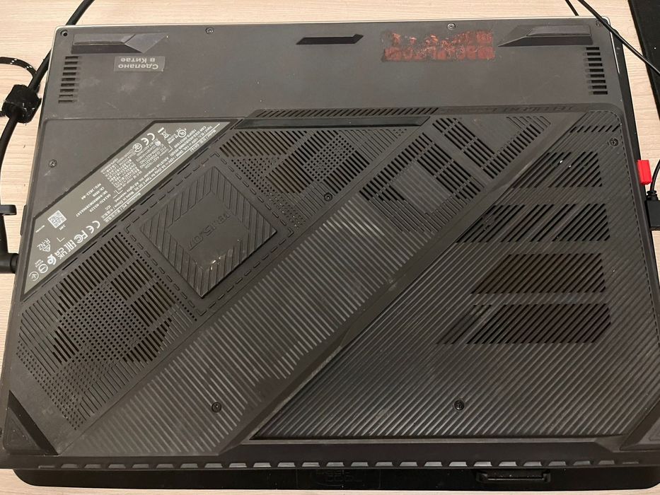 Продам ноутбук без торга