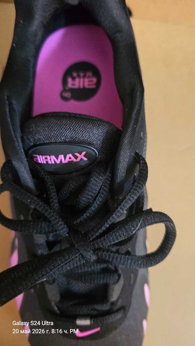 Nike Air Max Dn8 в цветовата комбинация "Black Pink Foam