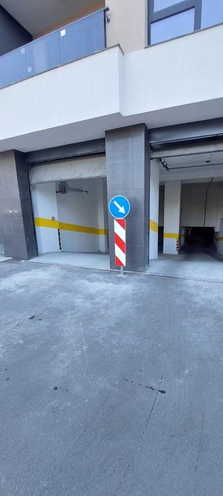Собственик отдава под наем паркомясто Пловдив, Тракия