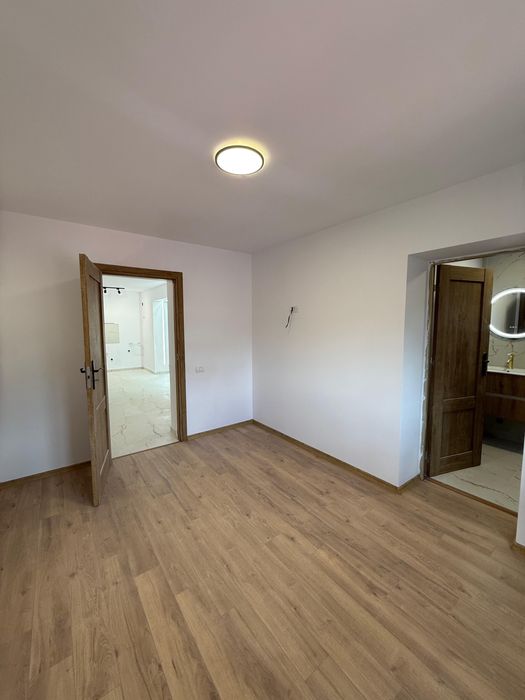 Apartament 3 camere !