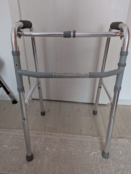 Продам ходунки для взрослых