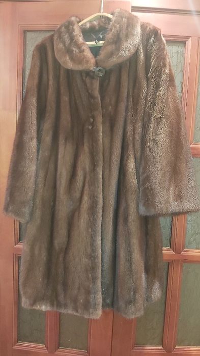 Шуба женская  б/у