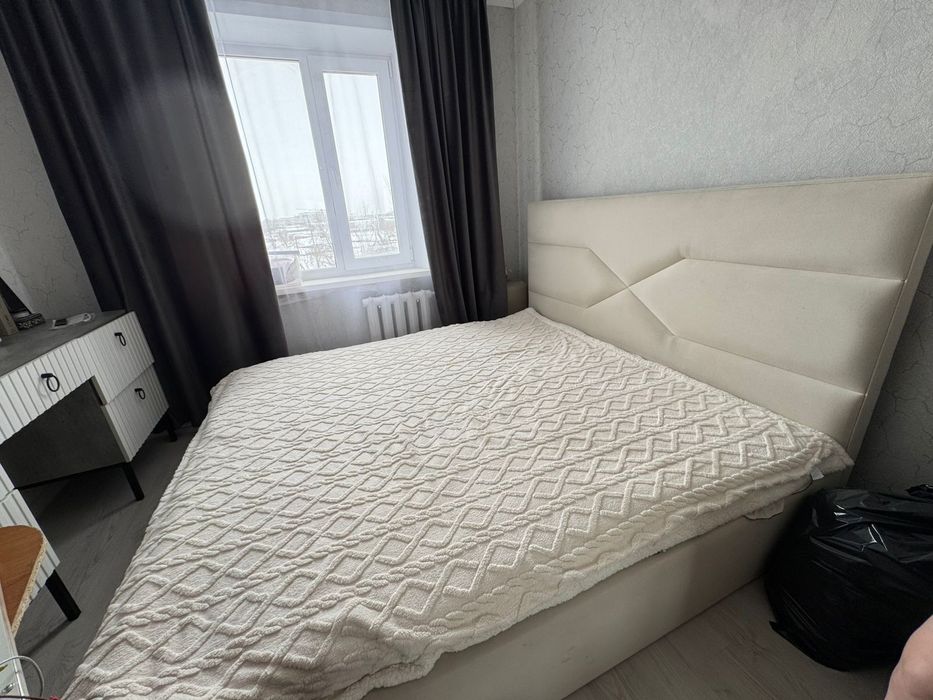 Двухспальный кровать продам срочно